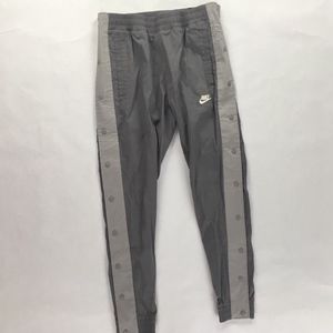 nike air force 1 with joggers